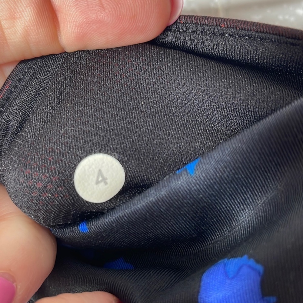 Lululemon Inspire Tight II *Full-On Luxtreme (Mesh) - Picture 11 of 14